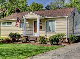 2058 Canterbury Rd, Westlake, OH 44145