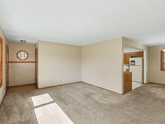 4th image of 997 Arbogast St