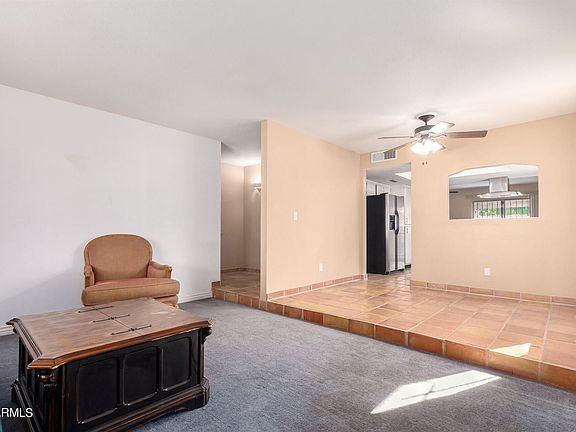 4th image of 2839 W Morten Ave