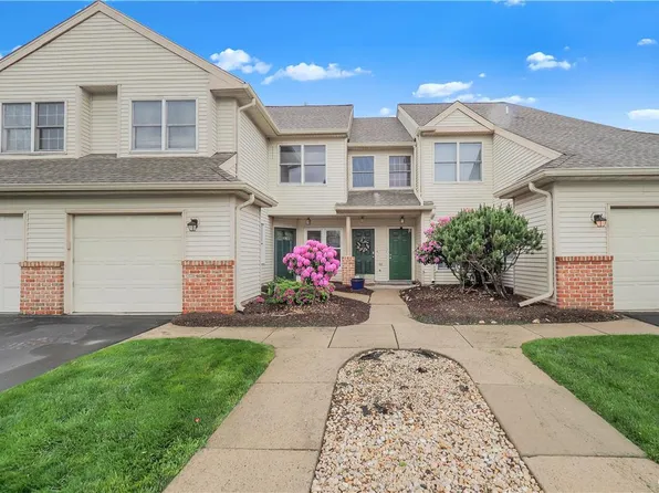 114 Lindfield Cir, Macungie, PA 18062