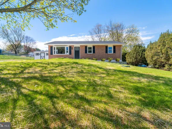 606 Gahle Ct, Westminster, MD 21157