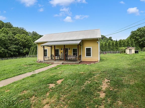 3rd image of 1720 Dog Branch Rd