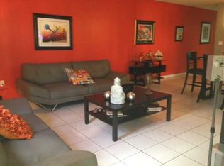 540 W Park Dr APT 102, Miami, FL 33172