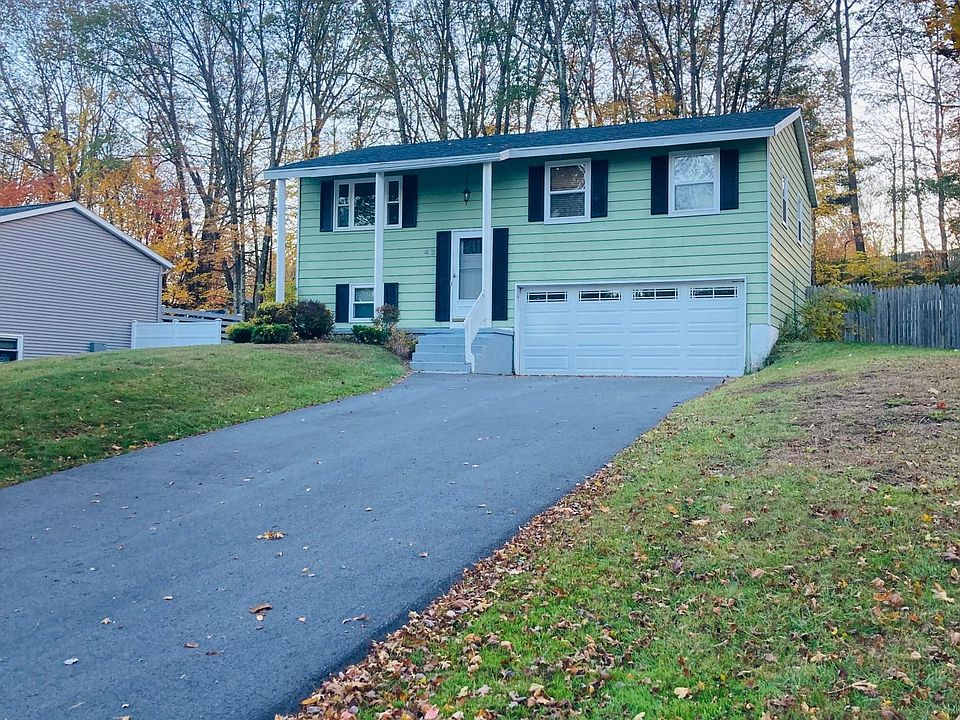 1st image of 43 Ferndell Spring Dr