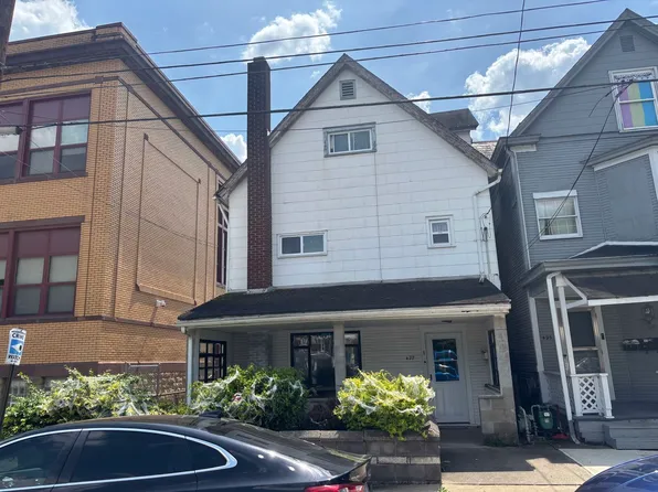 427 Agatha St, Pitcairn, PA 15140