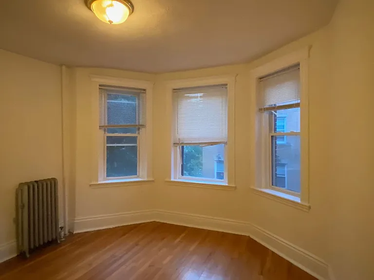 4 Camelot Ct #14 — Photo 27