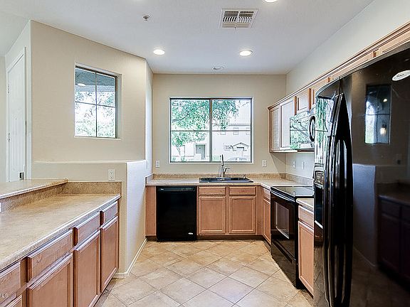 5th image of 1330 S Aaron Dr #219