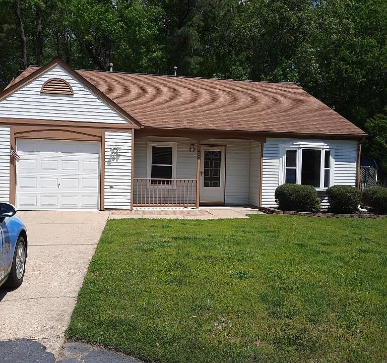 1st image of 220 Susan Newton Ln