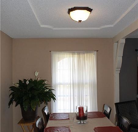 4th image of 9004 Hunter Ave