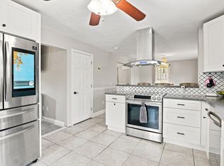 6 Westview Dr, Sutton, MA 01590