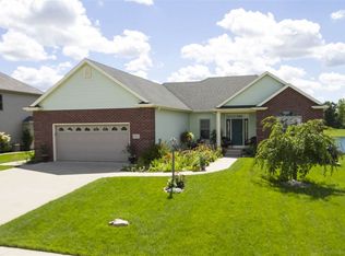 9011 Strathmore Ln, Fort Wayne, IN 46818