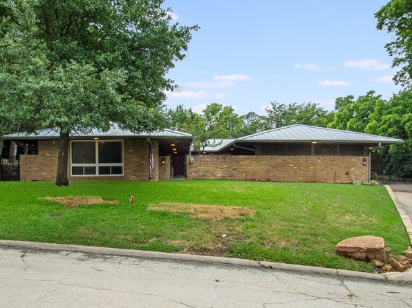 Home for Sale in Grand Prairie TX