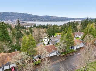 4243 Providence Point Dr SE #2100, Issaquah, WA 98029