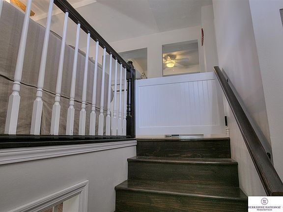 4th image of 9704 S 9th Ave