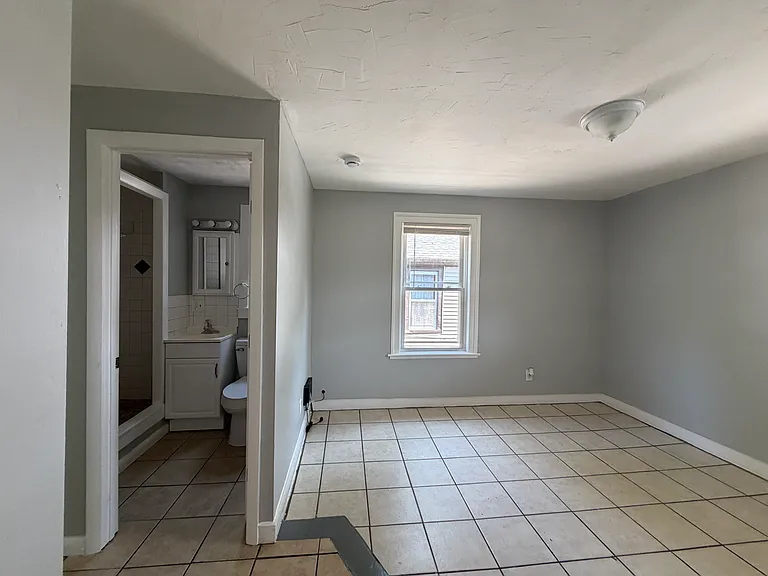 106 Rockwell Ave #2 — Photo 10