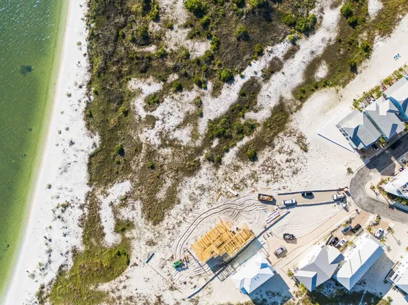 23 Seaside Cir, Navarre, FL 32566