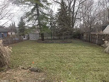 2 bed, 1.5 bath, 929 sqft, $1,325 — Photo 3