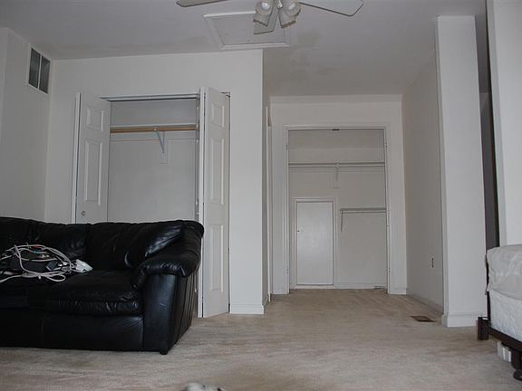 5th image of 878 N Jackson St #4