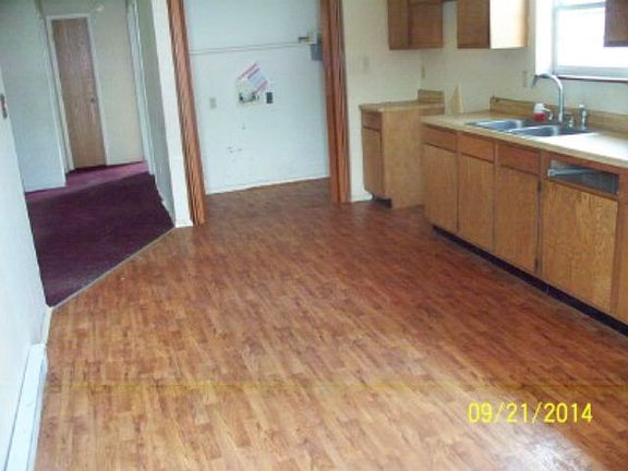 4th image of 188 Robinson Ave