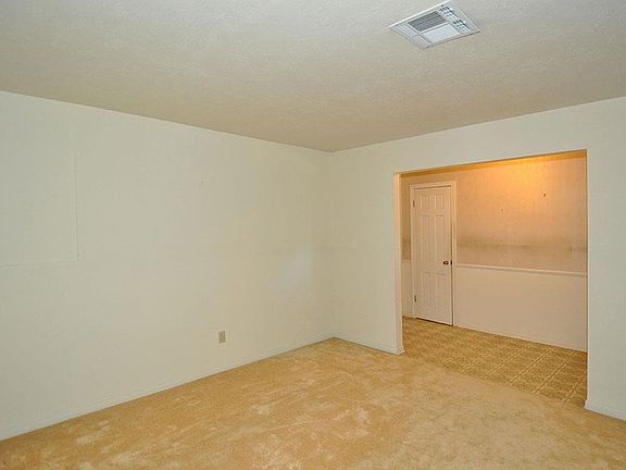 5th image of 4901 Meadow Lark St