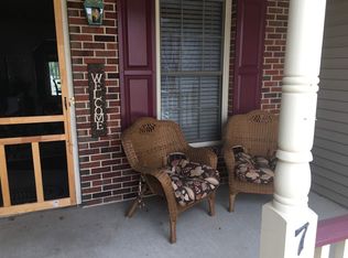 7 Westwood Ct, Enola, PA 17025