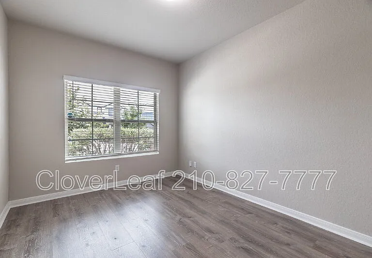940 Windflower — Photo 7