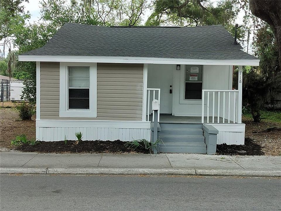 1st image of 718 W 5th St