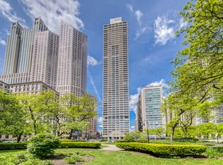 1000 N Lake Shore Plz APT 17B, Chicago, IL 60611