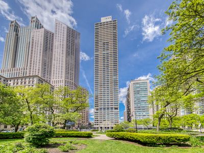 1000 N Lake Shore Plz APT 17B, Chicago, IL, 60611