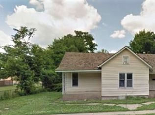 606 E Vine St, Champaign, IL