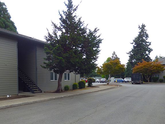 5th image of 133 Stafford Ln NE APT 103