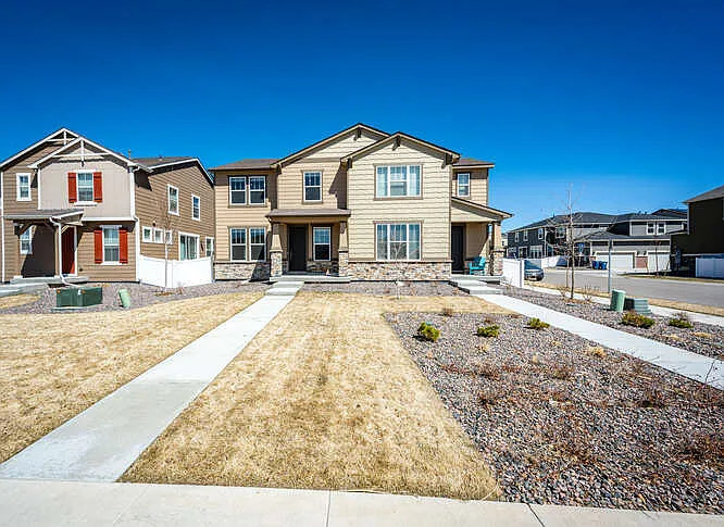 3 bed, 1627 sqft, $2,750 — Photo 3