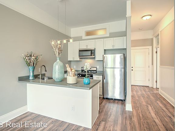 4th image of 341 Georgia St Ste 204