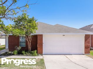1016 Fort Apache Dr, Haslet, TX 76052