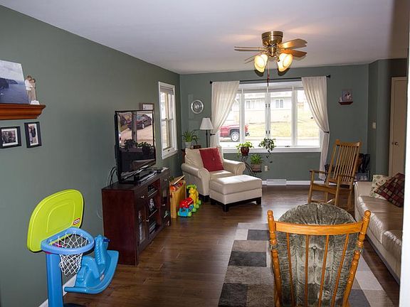 3rd image of 106 Lolie Ct