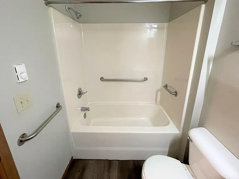213 E 13th Ave #7 — Photo 8
