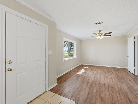 4th image of 3249 Newsom Rd