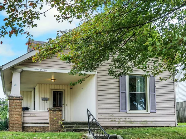 909 S A St, Elwood, IN 46036