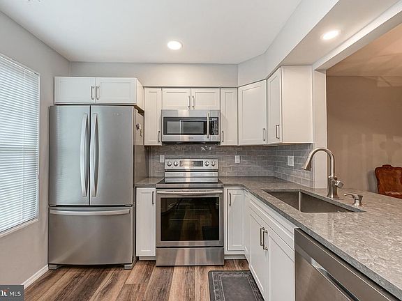 5th image of 1004 Scotswood Ct