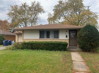 680 Clayton Ln, Des Plaines, IL 60016