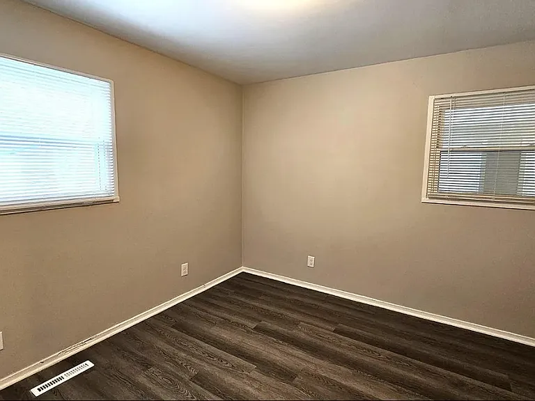 6334 Rhode Island Ave — Photo 7