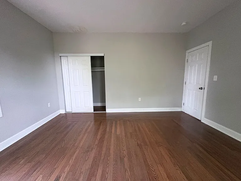 151 Howard Ave #22L — Photo 10