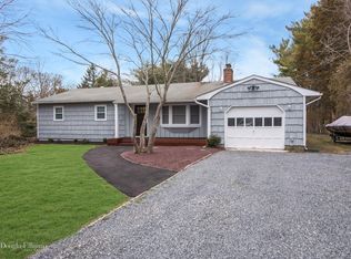 2773 Montauk Hwy, Brookhaven, NY 11719