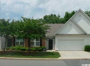 3729 Glenlea Commons Dr, Charlotte, NC 28216
