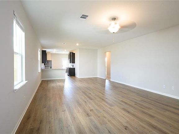 2nd image of 248 Mount Vernon Way