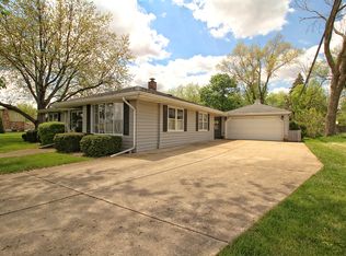 2920 Sportsman Club Rd, Bourbonnais, IL 60914