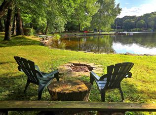 87 Canoe Brook Rd, Trumbull, CT 06611