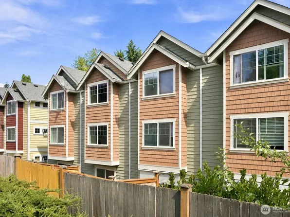 12307 10th Place NE Unit C, Seattle, WA 98125