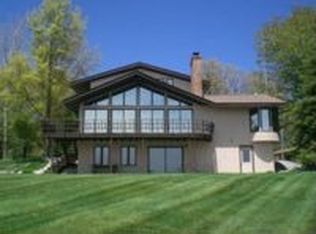 11155 E Royal Rd, Canadian Lakes, MI 49346