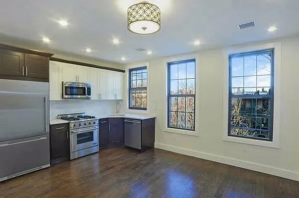 Rented by Nooklyn NYC LLC | media 1